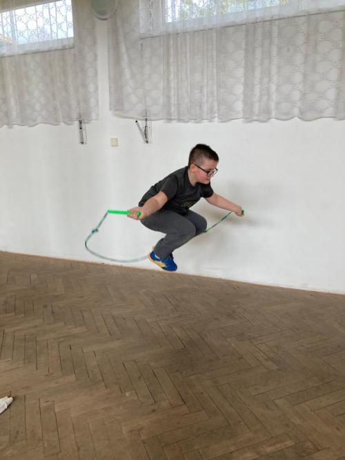 Březen 2023